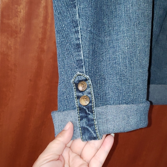 Cute Roll Up Jean Shorts - Picture 3 of 8